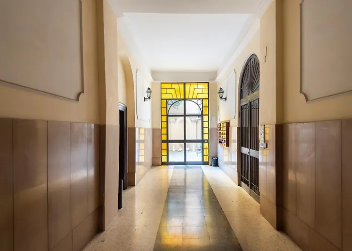 Vittorio Elegant Two Bedroom Apartment Rom