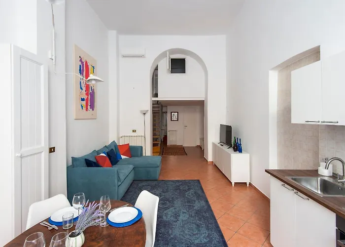 Apartment Vittorio Elegant Two Bedroom Rom